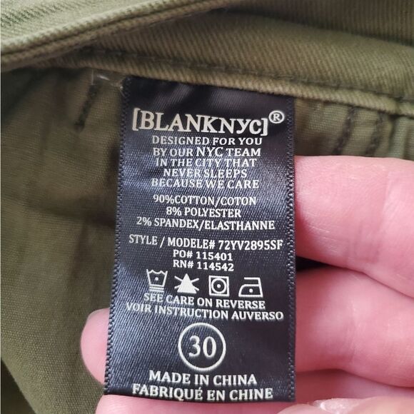 Blank NYC | 'The Delancey' Wide Leg Flared Jeans - [size 30x34 in Green] - Picture 14 of 15